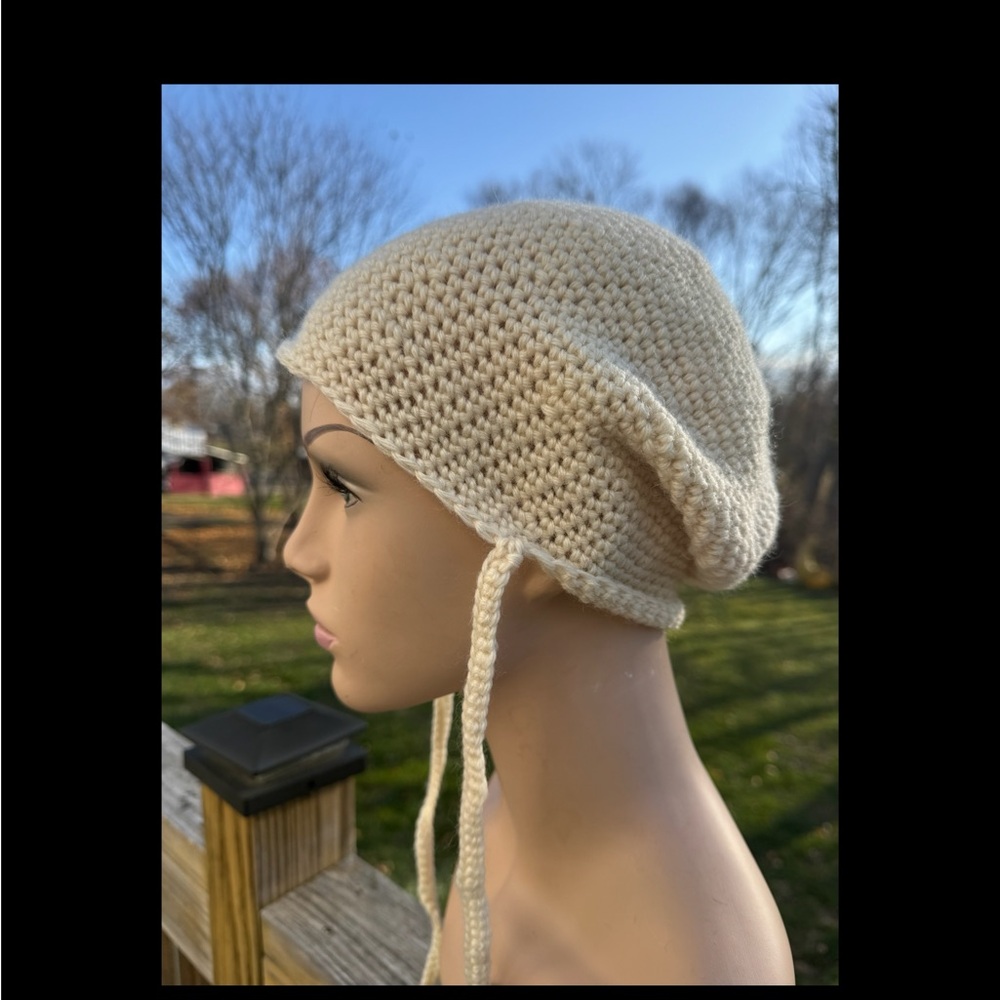 Hand Crafted Crochet Wool Cap Beanie w/String Winter Hat Cream Off White Beige